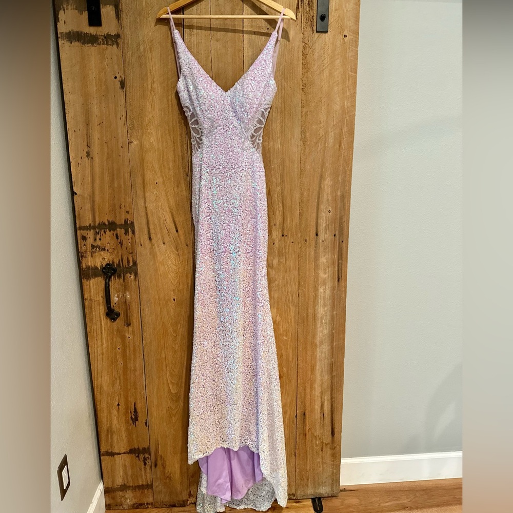 Berlinnova, Elegant Key Hole Back Prom Dress with Split.